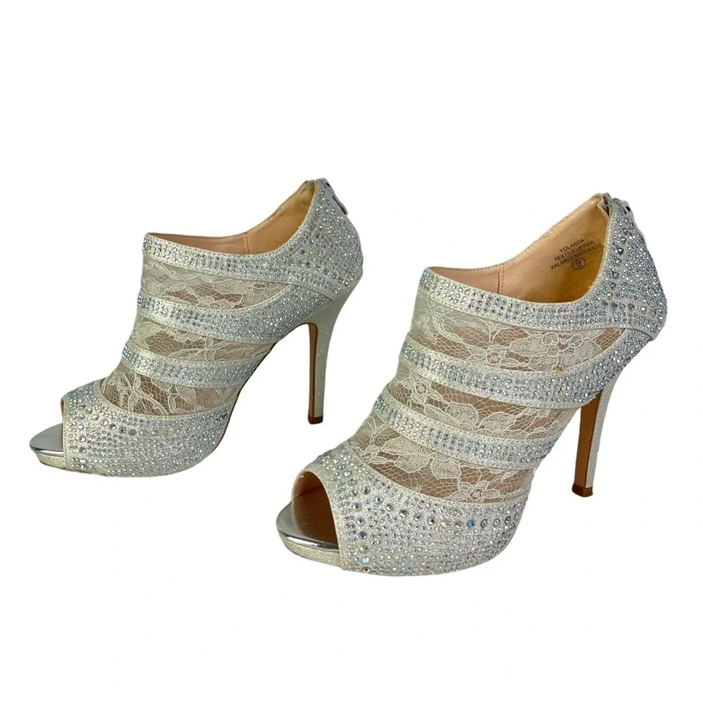 Lauren Lorraine Yolanda Women's Lace and Silver Embellishment Stiletto Heels - 9
